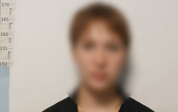 В Оренбуржье девушка проколола колеса и насыпала сахар в бензобак авто обидчицы