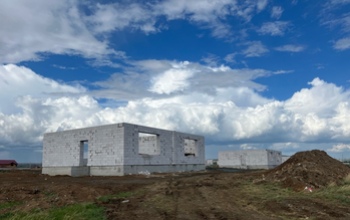 Орчане, пострадавшие от паводка, в зиму могут остаться без крыши над головой