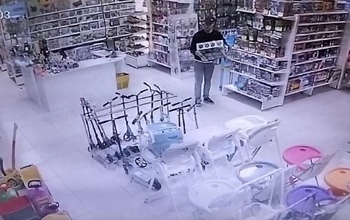 В Оренбурге предприниматель готов договориться с похитителями игрушек