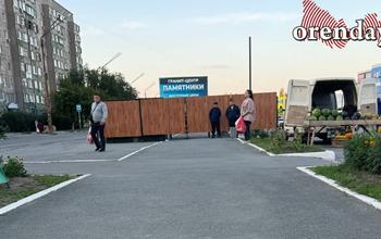 Из-за строительства на остановке торгового павильона орчане обратились к прокурору региона  