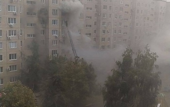 В Оренбурге в многоэтажке на улице Терешковой произошел пожар