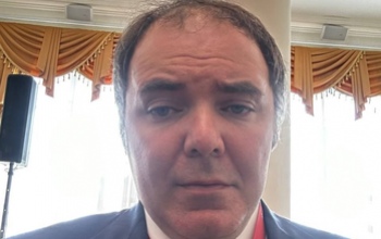 Ни шампанского, ни оливье: Александру Самбурскому не удалось оспорить меру пресечения