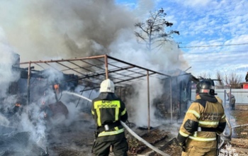 В Орске выгорел дотла частный дом