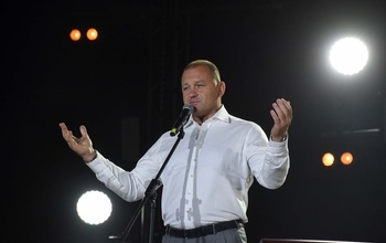 Глава Оренбурга сначала обязал горожан убирать дворы, а теперь хочет штрафовать за мусор и траву