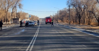 В Новотроицке столкнулись два автомобиля, оба водителя погибли