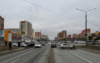 В Оренбурге произошло массовое ДТП с участием трех женщин-водителей