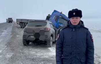 На трассе Оренбург–Орск при столкновении большегруза и легковушки погибли два человека (18+)