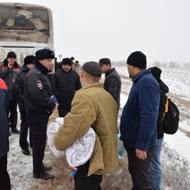 В Оренбуржье на трассе сломался автобус с иностранцами