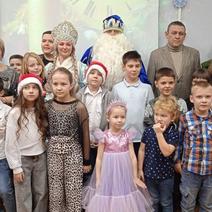 В Оренбурге в библиотеке имени Т. Г. Шевченко состоялась новогодняя елка для детей 