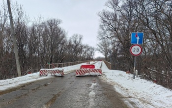 В Тоцком-2 закрыли мост через реку Самара