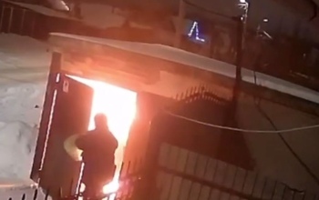 В Оренбурге мужчина пытался сжечь заживо дочь и бывшую жену