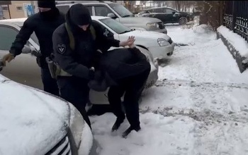 В Оренбурге задержали сутенеров