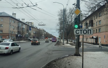 В Оренбурге светофоры 