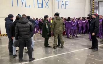 В распределительном центре крупного маркетплейса в Оренбурге выявили уклонистов от службы в армии