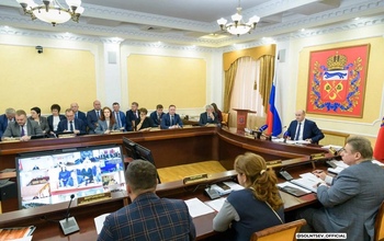 На заседании Правительства подвели промежуточные итоги запланированного в этом году благоустройства парков и скверов