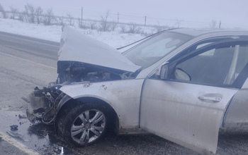 В Оренбуржье в ДТП между Hyundai и Mersedes пострадали четыре человека
