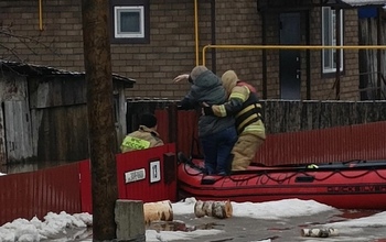 Соседи «поплыли»: в городе Аша в Челябинской области эвакуируют население 