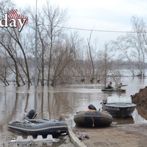 Паводок 2025: река Орь в Ащебутаке поднялась  на 451 сантиметр, перекрыты 32 моста и 13 дорог  