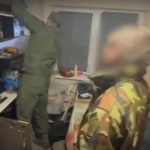 В Новотроицке перед судом предстанет мужчина, который 23 года назад расправился с матерью и утопил ее тело в озере (18+)