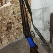 В Кваркенском районе мужчина угрожал жене и сыну заряженным ружьем