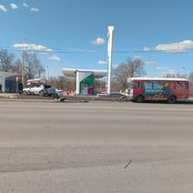 В Оренбурге пассажирский автобус «догнал» легковой автомобиль