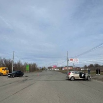 В Оренбурге 19-летний водитель устроил ДТП на перекрестке улиц Шарлыкское шоссе и Театральной