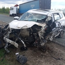 В Октябрьском районе Chery подрезал фуру, водитель легковушки в больнице