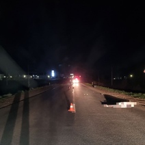 В Оренбуржье ВАЗ насмерть сбил пешехода и слетел в кювет (18+)