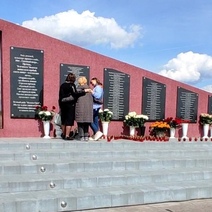 В Подмосковье на месте крушения самолета Ан-148 рейса «Москва – Орск» открыли мемориал