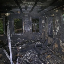 В Оренбурге выгорел дом на Калининградской