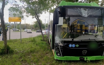 В Оренбурге в ДТП попал очередной автобус ЛиАЗ