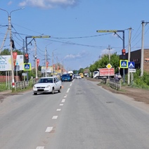 В Бузулуке шестилетний мальчик перебегал дорогу на красный свет и угодил под колеса ВАЗа