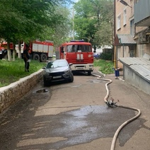 В Оренбурге пожарные спасли женщину