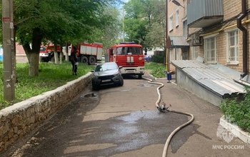 В Оренбурге пожарные спасли женщину