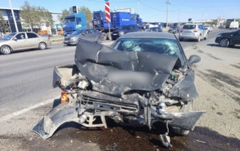 В Оренбурге 83-летний водитель Škoda спровоцировал ДТП с двумя автомобилями