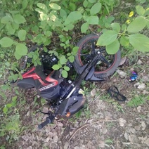 В Оренбургском районе на мопеде разбились два 13-летних школьника