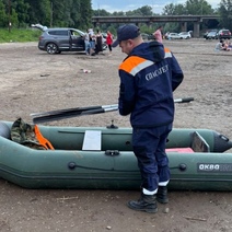 Плыл и исчез: в Оренбурге спасатели разыскивают пропавшего на воде мужчину