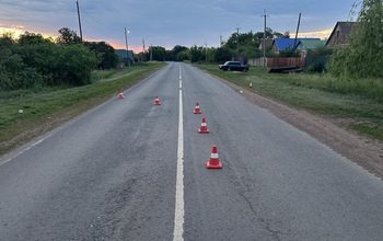 В Оренбуржье девушка получила травмы после покатушек на капоте автомобиля