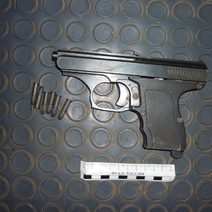 По Оренбургу разъезжал автомобиль Fiat Ducato, за рулем которого сидел пьяный водитель с пистолетом