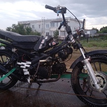 В Сакмарском районе подросток на мопеде протаранил легковушку