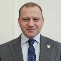 Глава Оренбурга Сергей Салмин отмечает полувековой юбилей, но появится здесь не раньше осени