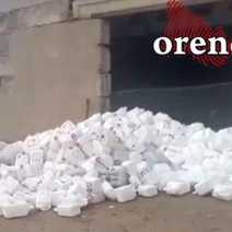 В Адамовском районе под открытым небом устроили свалку канистр от пестицидов