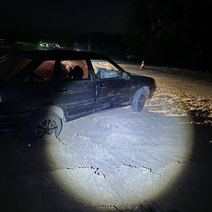 В Оренбургском районе пьяная многодетная мать за рулем ВАЗа сбила на обочине женщину и подростка