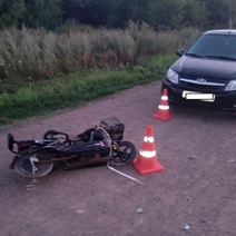 В Сакмарском районе 11-летний ребенок на электросамокате въехал в ВАЗ