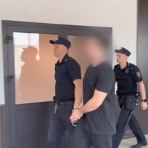 Одному из братьев Макаровых предъявили обвинение в убийстве студента в 2011 году (18+)