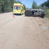 Под Соль-Илецком женщина без прав погибла за рулем ВАЗа (18+)