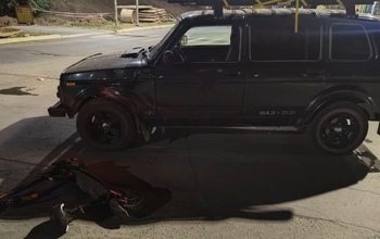 В Гае водитель внедорожника сбил 15-летнего самокатчика - подросток в больнице