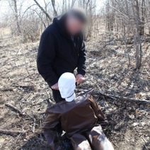 В Оренбурге 23 года назад местный житель задушил зятя в лесу, а после занимался его поиском (18+)