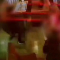 В Оренбурге в развлекательном заведении девушка разбила о лицо знакомой бокал