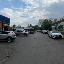 В Оренбурге 14-летний подросток снес на электросамокате пожилого мужчину